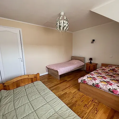 Maison Avec Jardin Pres De La - Fr-1-361-560 * 东维尔莱班